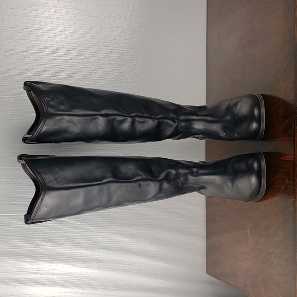Frye Size 9 Pull On Black Boots - Picture 3 of 5